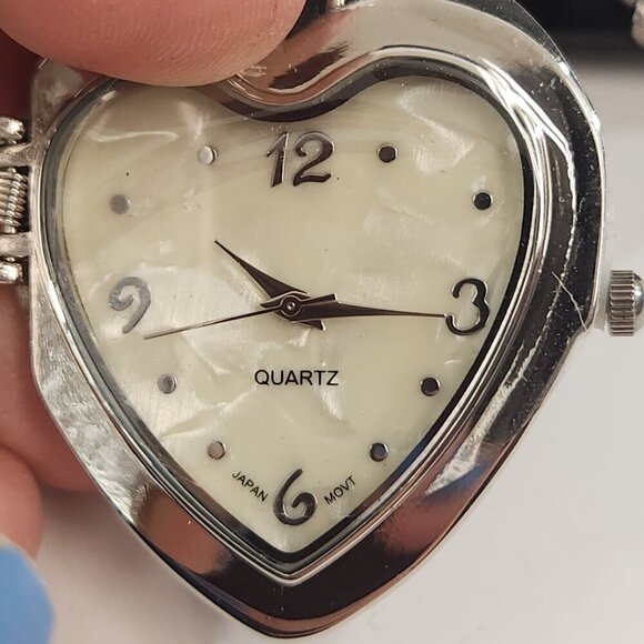 Avon Watch Lot Unlike the Rest Bright Sporty Heart Locket Everyday Expansion NEW - Picture 10 of 10